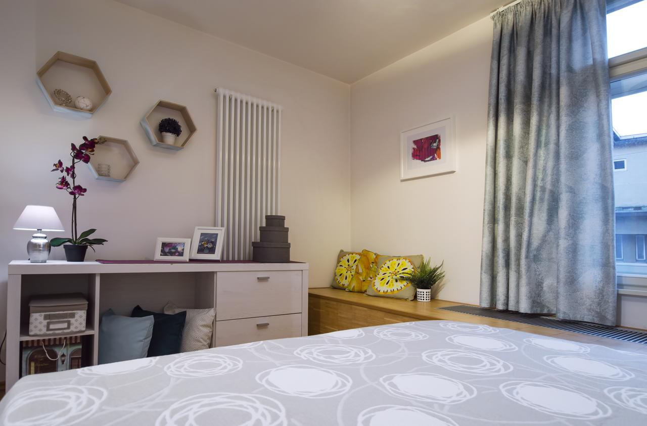 פראג Modern Apartment Charvatova מראה חיצוני תמונה